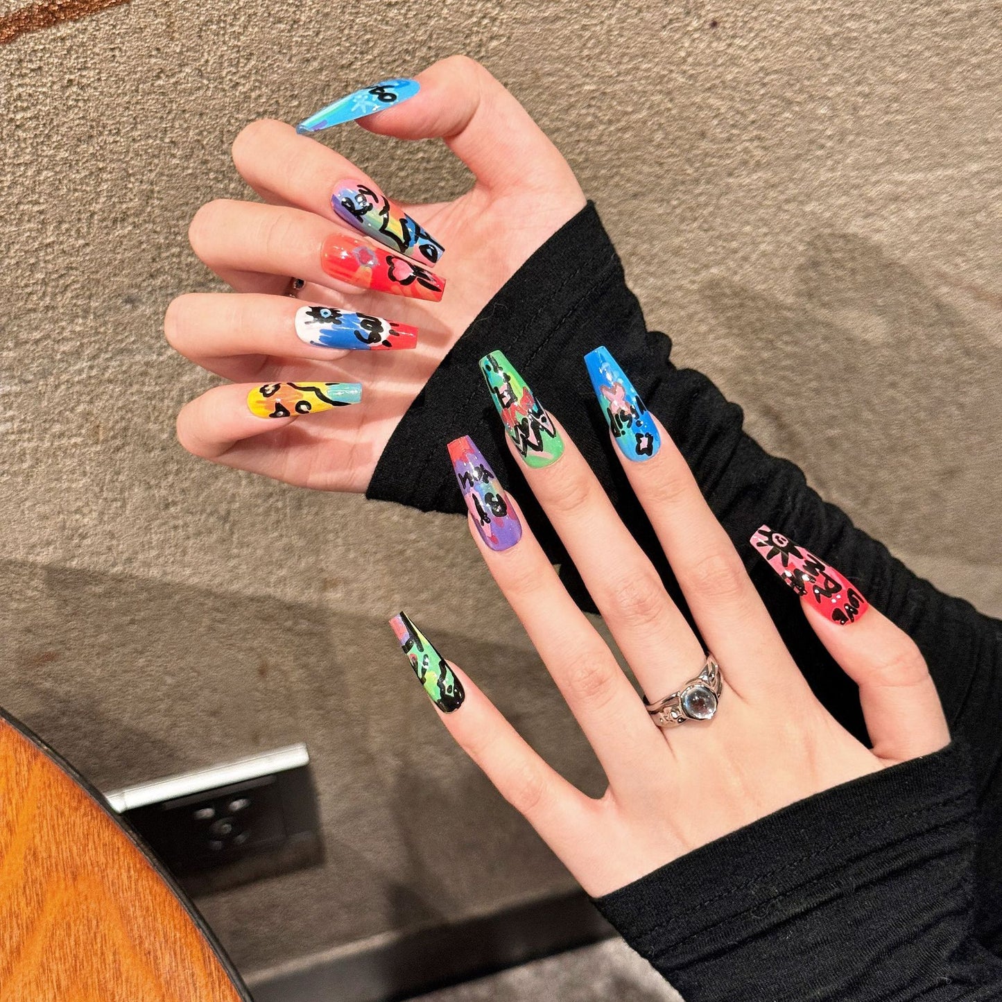 Press on nails Spicy Girl Nail Art Color Graffiti Oil Painting Series Detachable Fake Nail