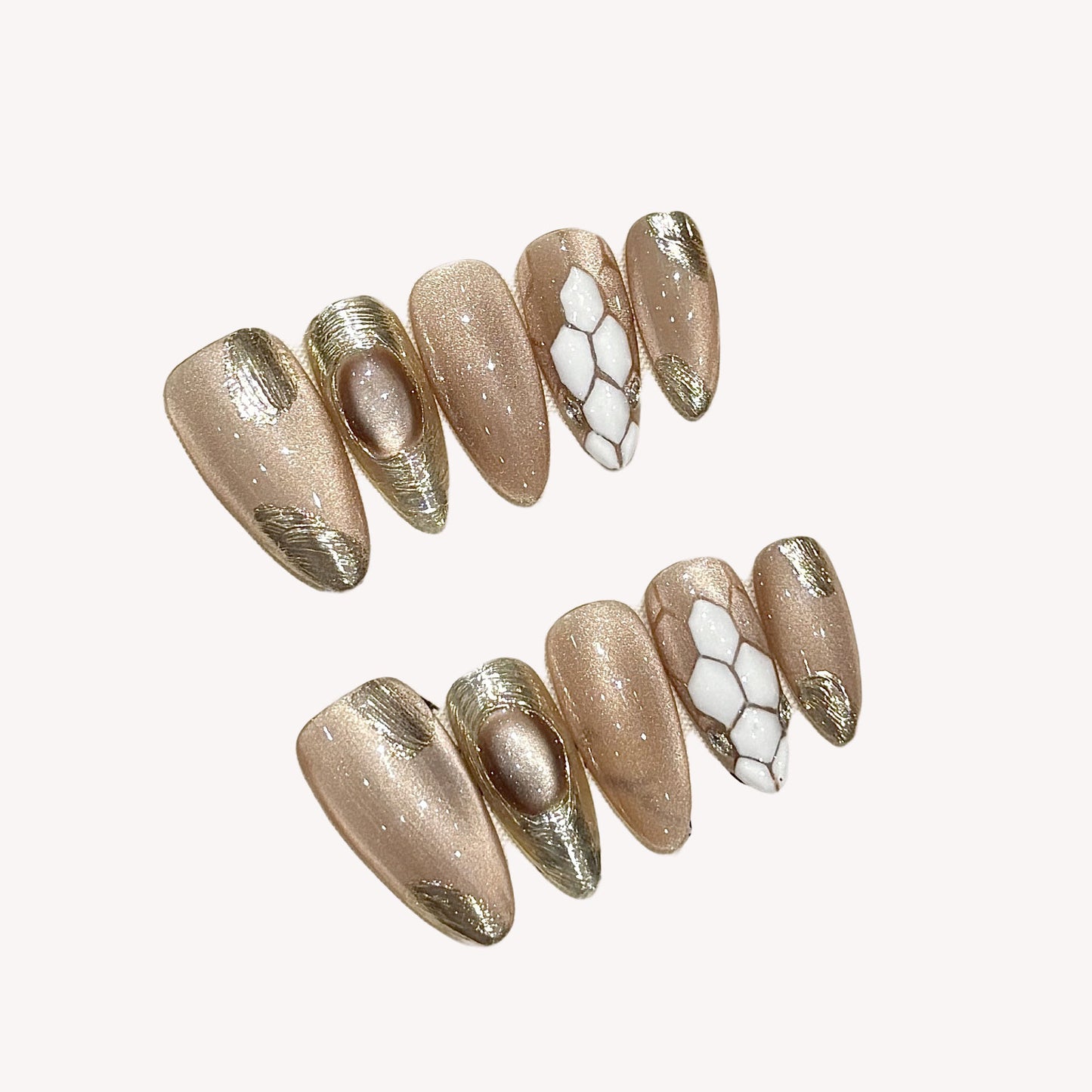 New high-quality champagne cat eyes fake nails almond nail art