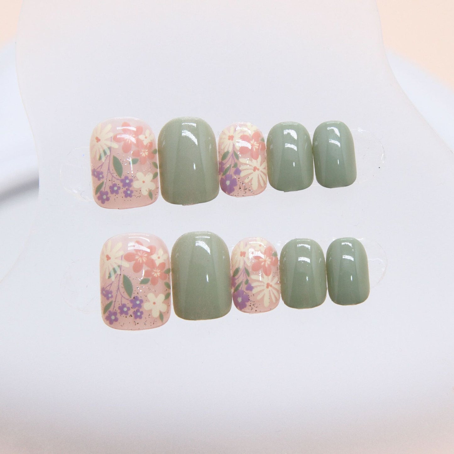 Flower pattern spring short nail green 24pcs press on nail