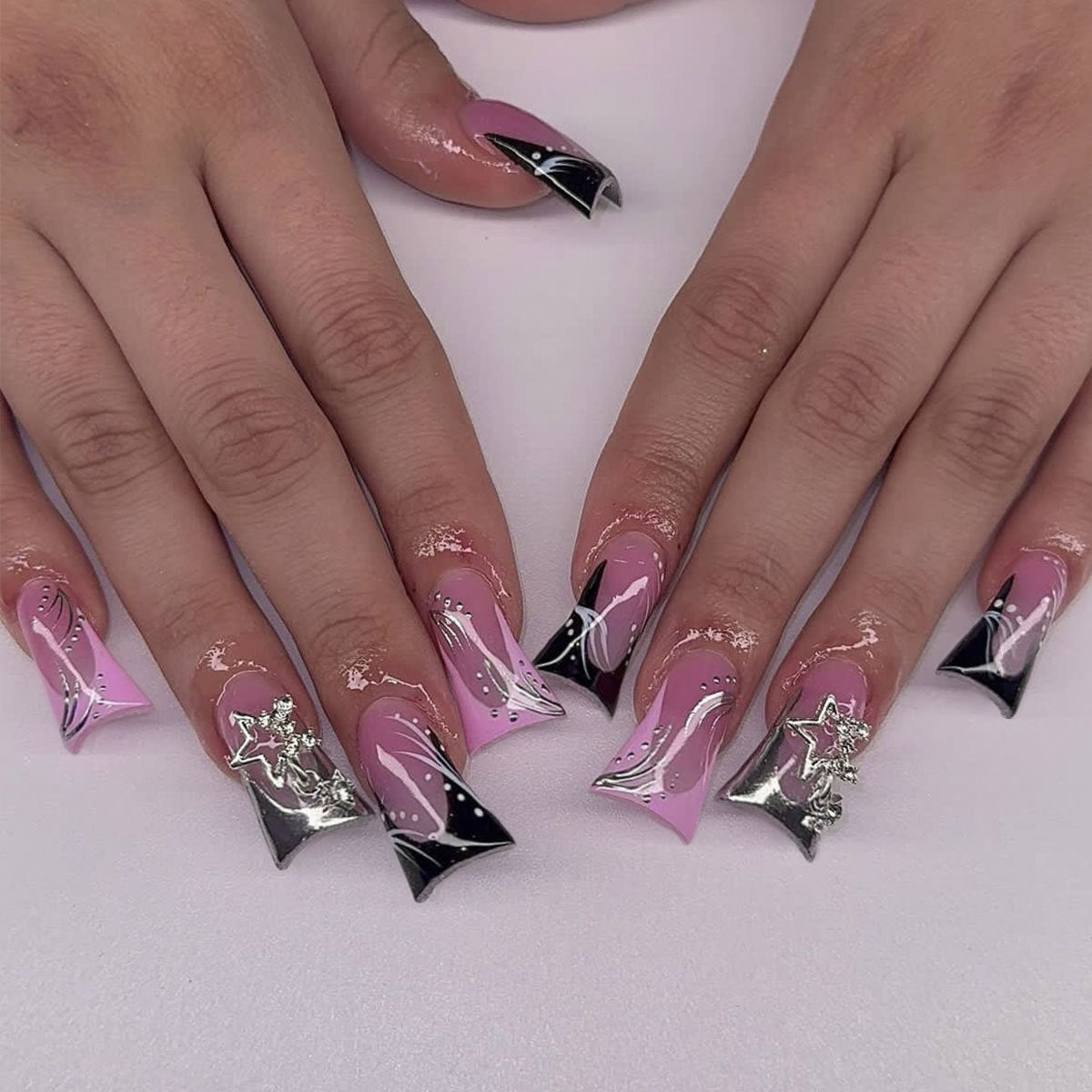 Free Shipping Duck bill shape diamond contrast star fake nail